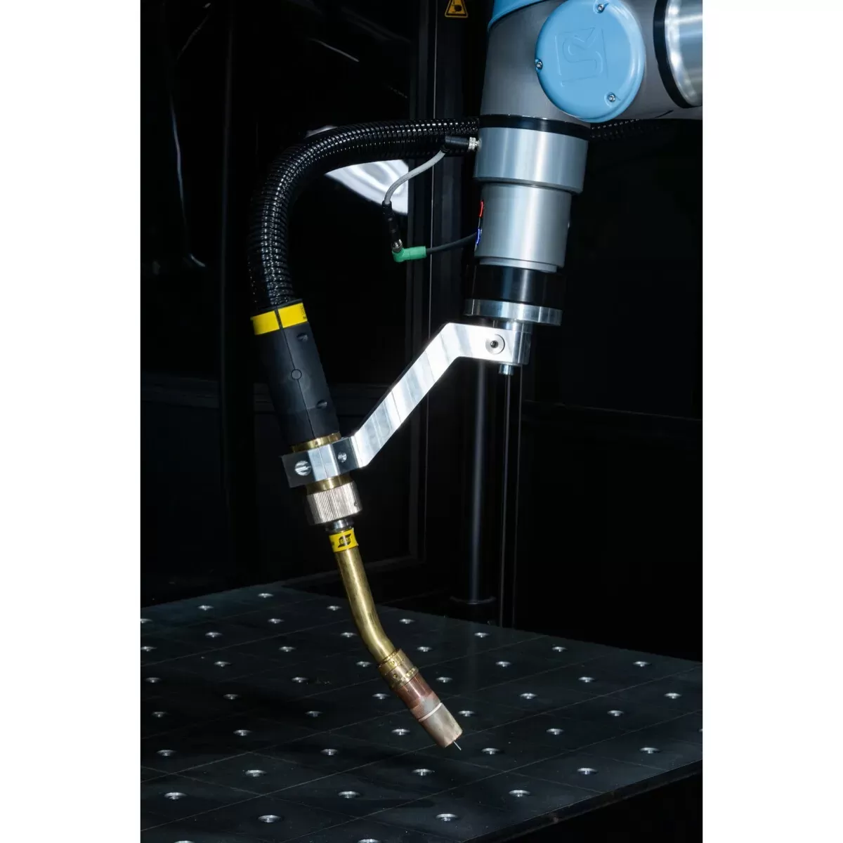 ESAB ROBBI 360 Κλειστό Κελί Συγκόλλησης Cobot με Περιστροφικό Τραπέζι